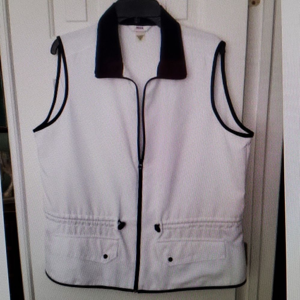 ALIA  COLLAR  VEST BLACK WHITE PETITE 12 NEW